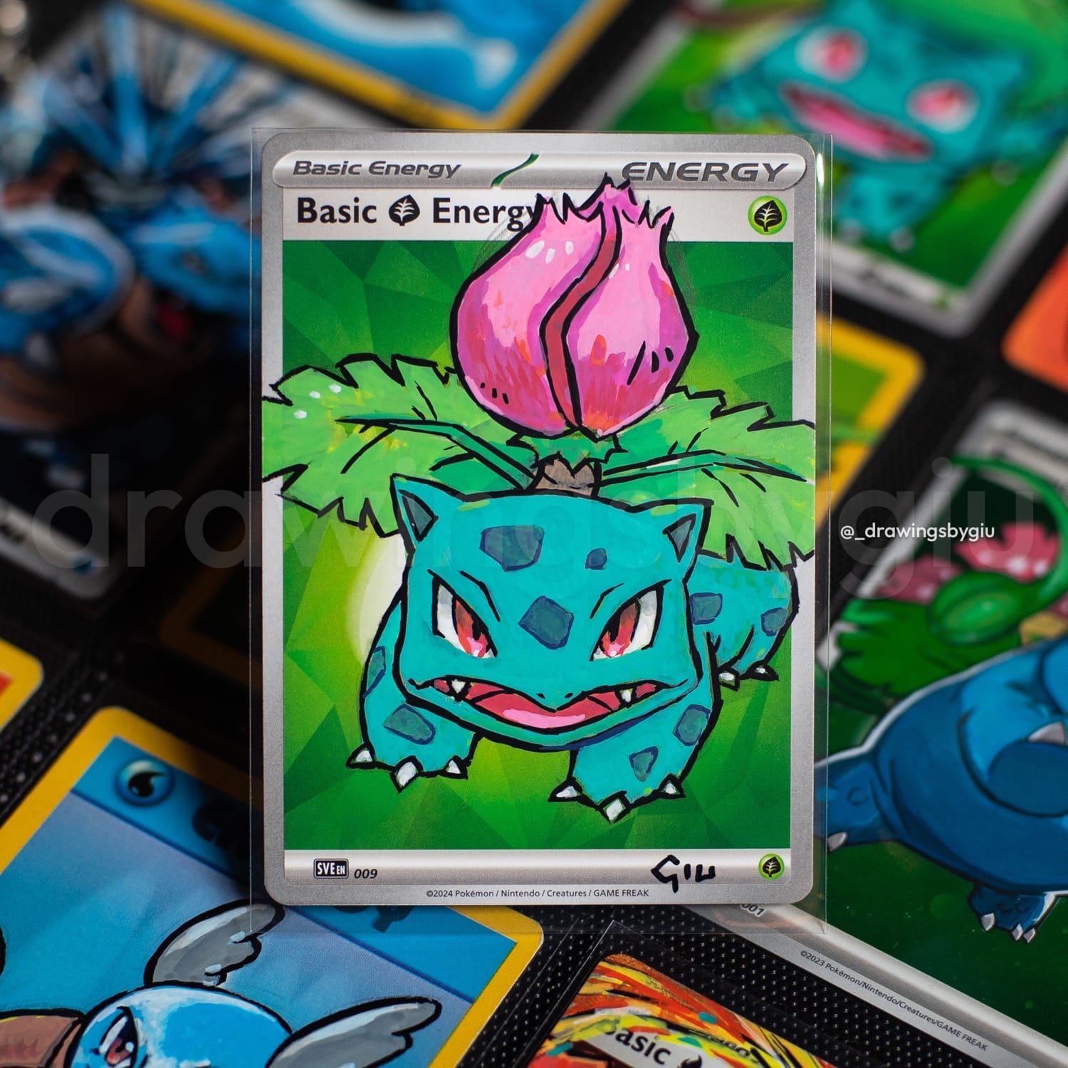 Hand-painted Ivysaur on Pokémon card by Giu Magnani.
